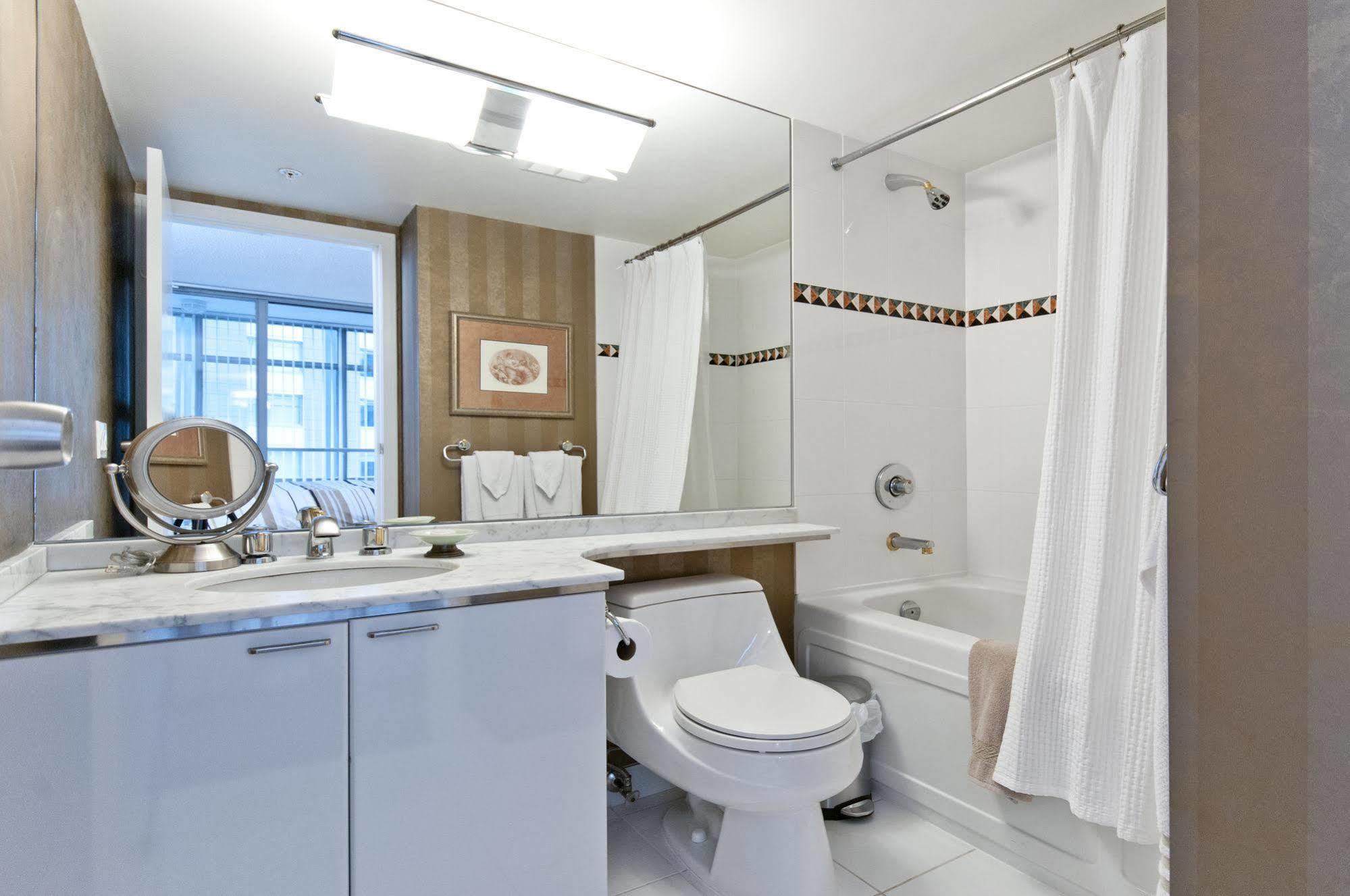 Dunowen Properties Ванкувер Экстерьер фото